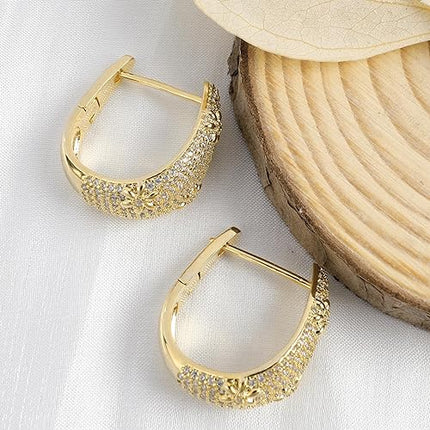 Gold Daisy Flower Chunky Hoop Earrings for Women 14k Gold Plated Thick Cubic Zirconia Crystal Flower Huggie Hoop Earrings Trendy Wide Flower Hoop Earrings Lightweight Bloom Jewelry Gift for Girls