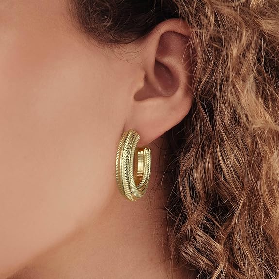 Chunky Gold Hoop Earrings for Women, 14k Gold Chunky Earrings for Women Big Large Gold Hoop Earrings Tarnish Free Gold Earrings Hypoallergenic Lightweight Thick Hoop Earrings Trendy Gold Hoop Earrings